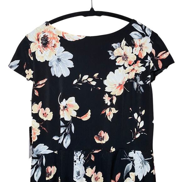 Studio One New York - NWT - Black Floral Dress - Size Small Petite - Picture 3 of 15